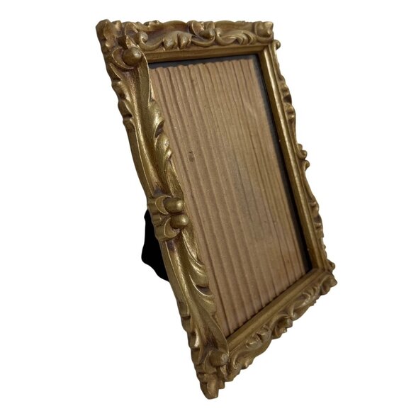 1973 Ornate Gold-Tone 5x7 Photo Frame By IIC MCM Made In USA Hang or Standing - Picture 3 of 7